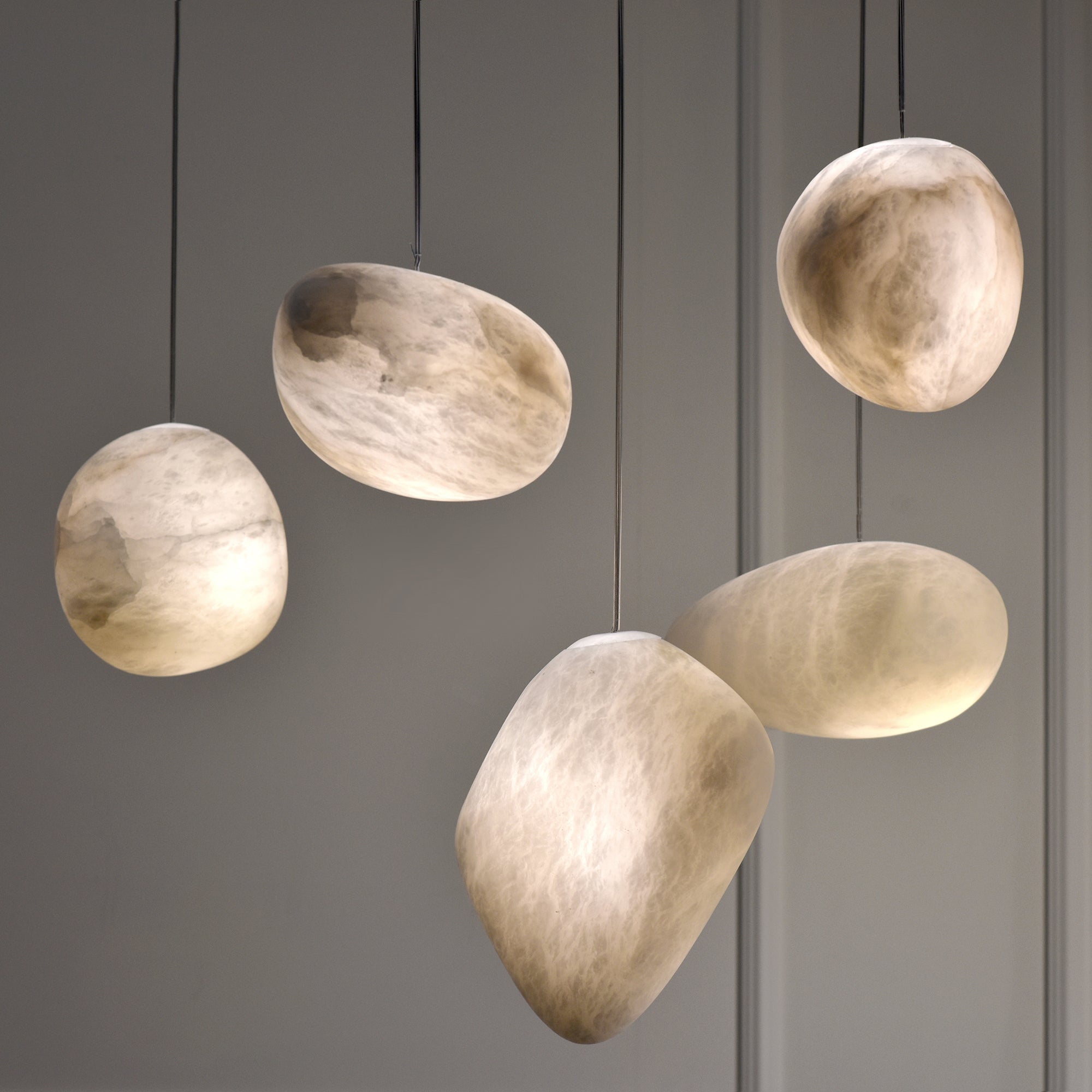 Pebbles Alabaster Pendant Lamp - Lumpaz