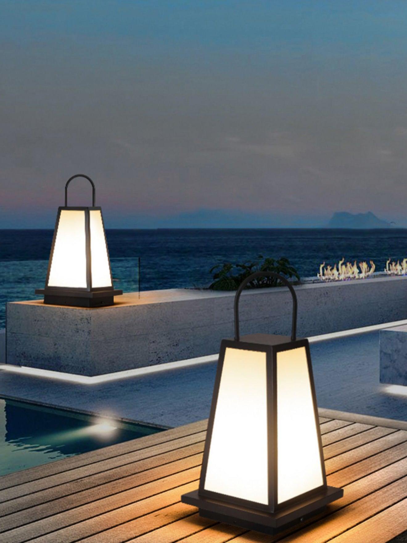 Roam Lantern Solar Outdoor Lamp - Lumpaz