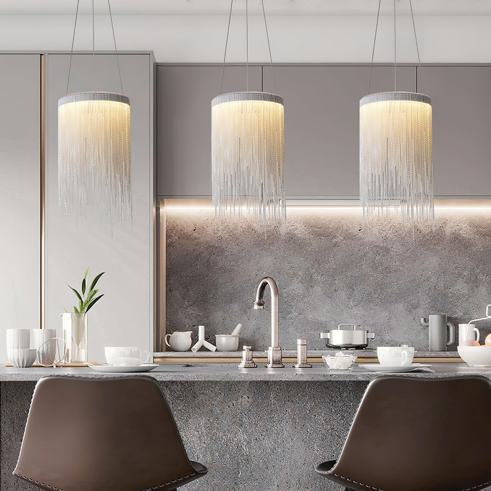Aluminum Chain Tassel Pendant Light - Lumpaz