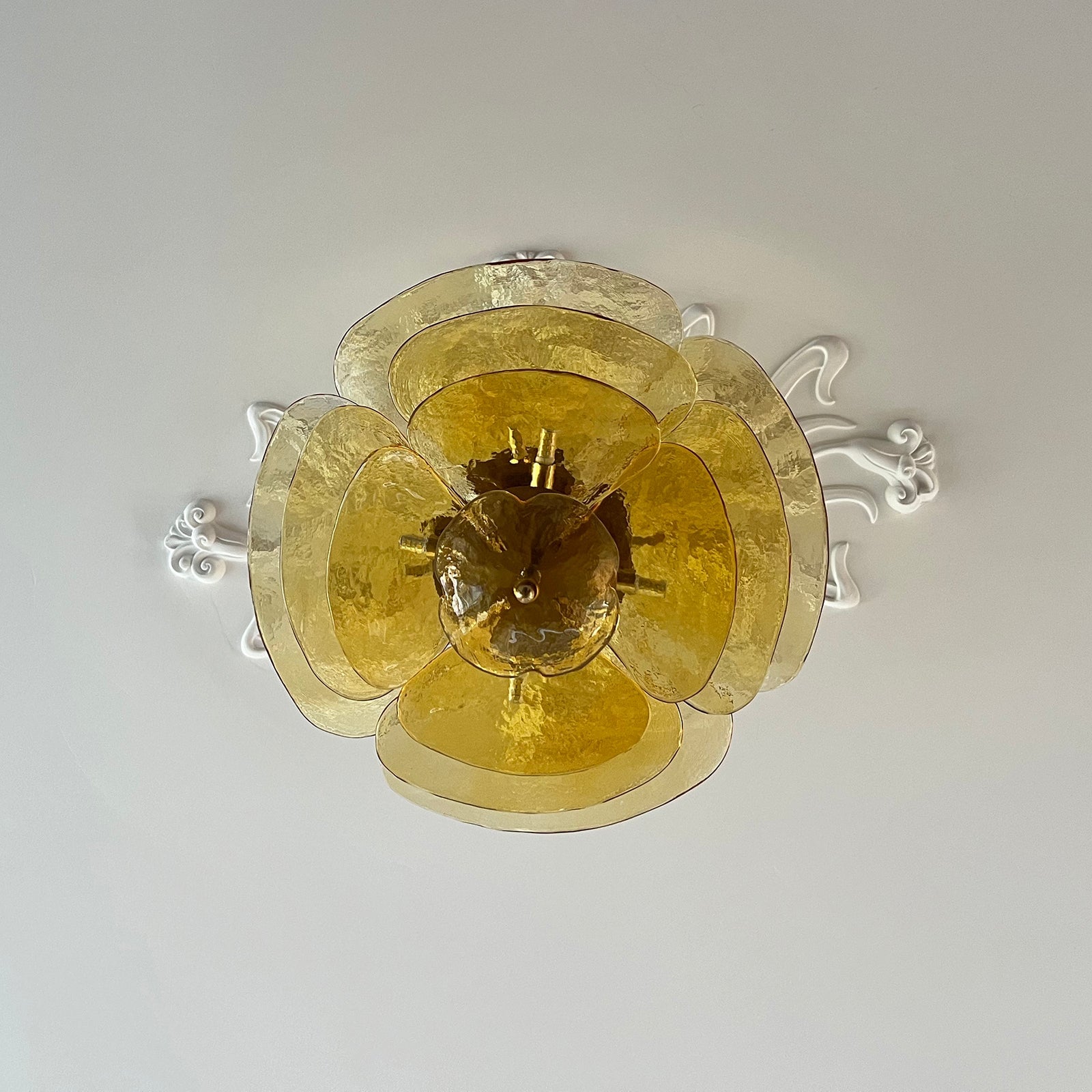 Golden Petals Murano Chandelier - Lumpaz
