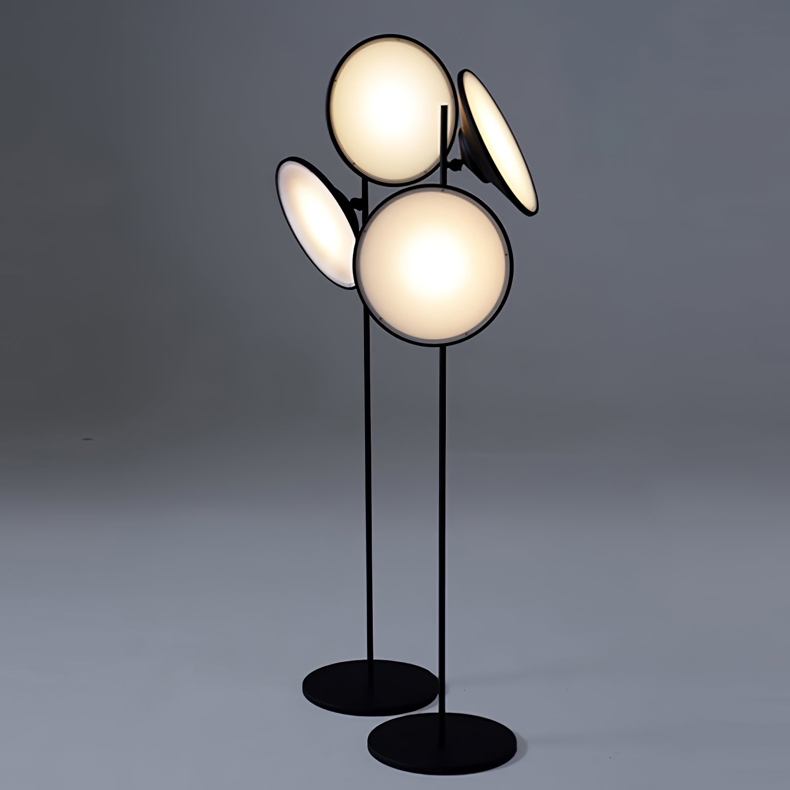 Bulat Floor Lamp - Lumpaz