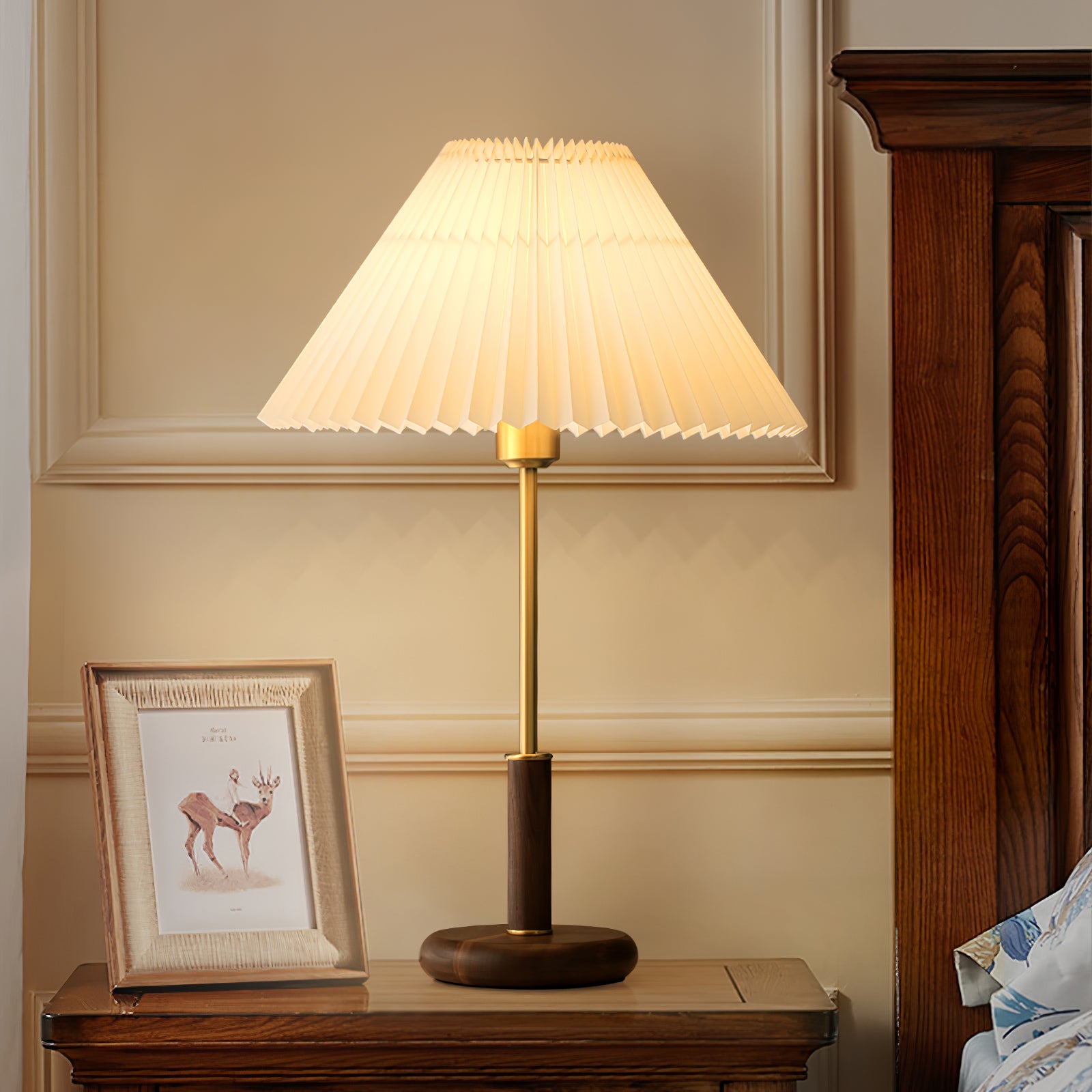 Pleated Walnut Table Lamp - Lumpaz