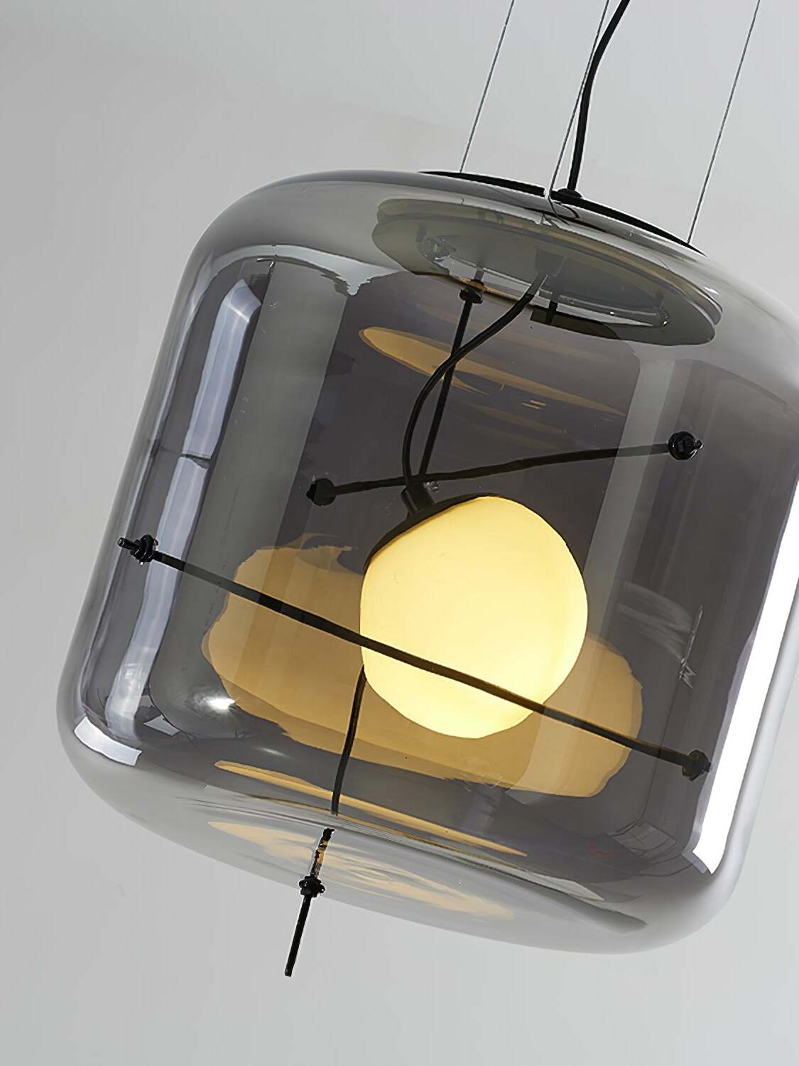 Plot Glass Pendant Light - Lumpaz