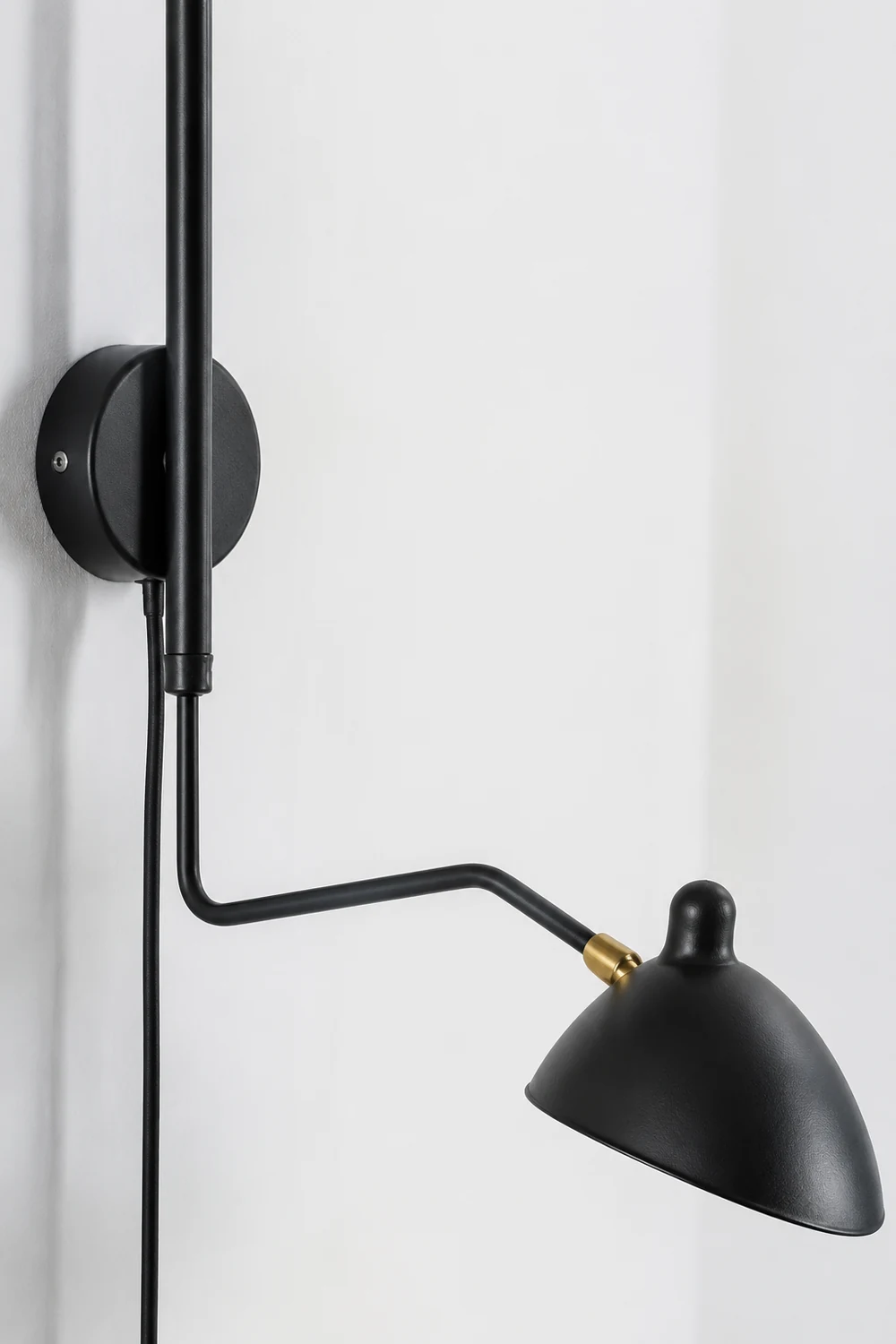 Serge Mouille Plug In Wall Lamp - Lumpaz