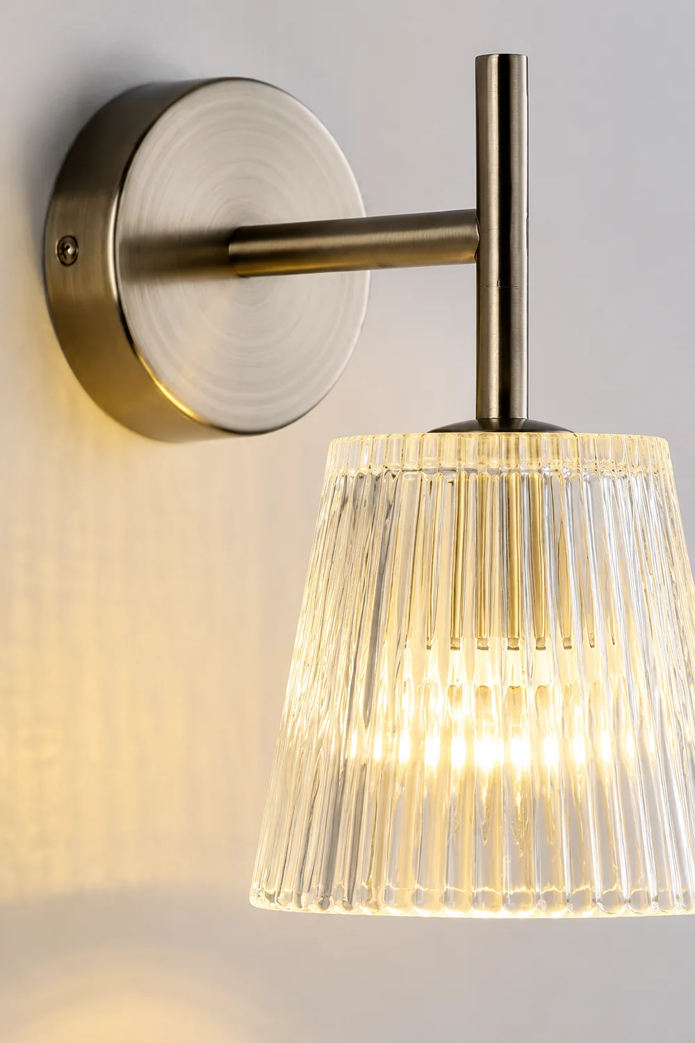 Filiyano Glass Wall Lamp - Lumpaz