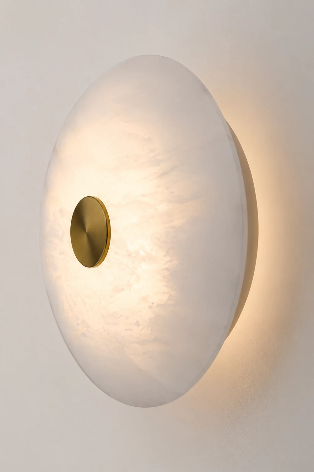 Disc Shaped Alabaster Wall Light - Lumpaz