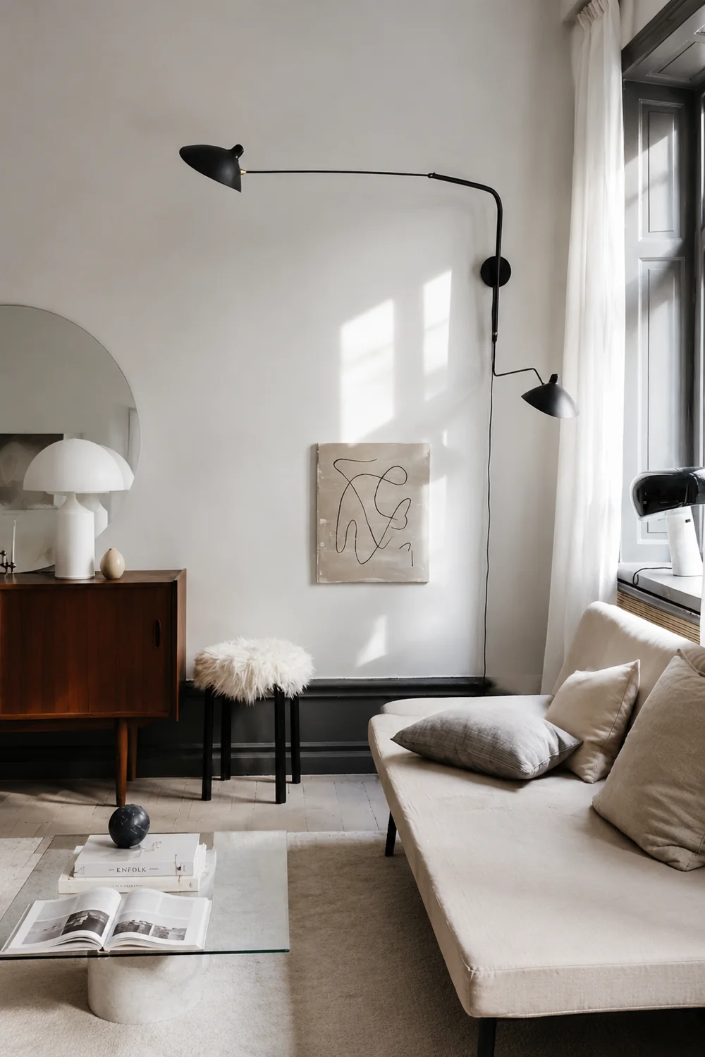 Serge Mouille Plug In Wall Lamp - Lumpaz