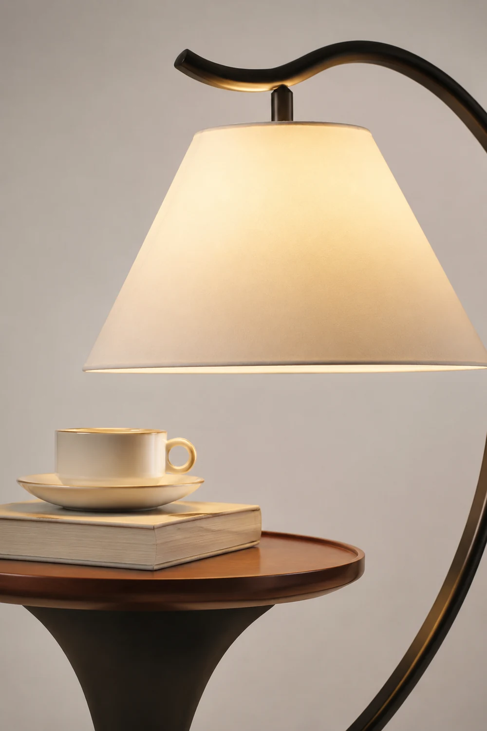 Curvature Floor Lamp - Lumpaz
