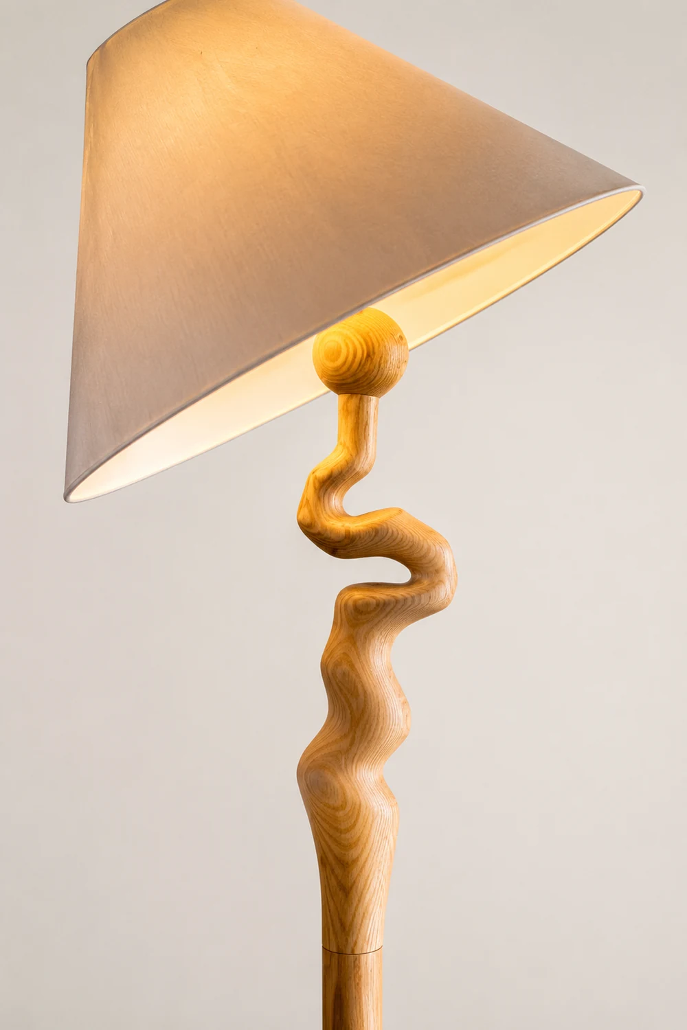 Serpentine Twist Floor Lamp - Lumpaz