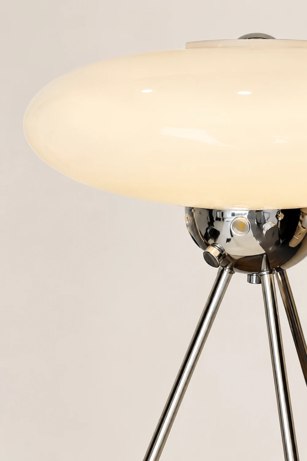 Glass UFO Table Lamp - Lumpaz