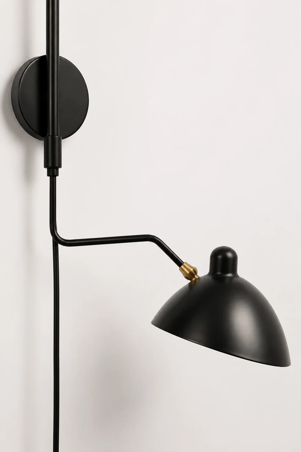 Serge Mouille Plug In Wall Lamp - Lumpaz