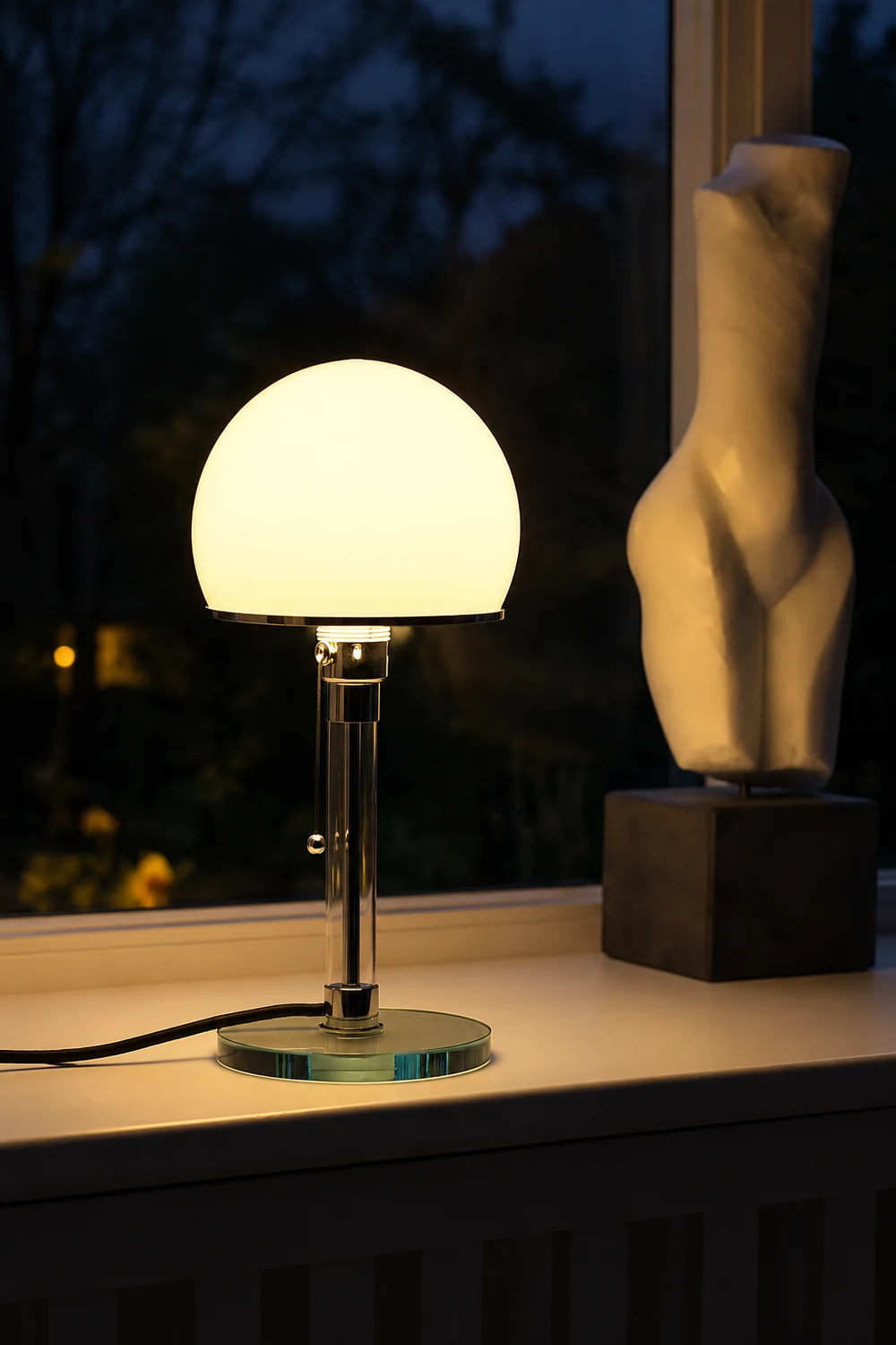 Globe Glass Table Lamp - Lumpaz