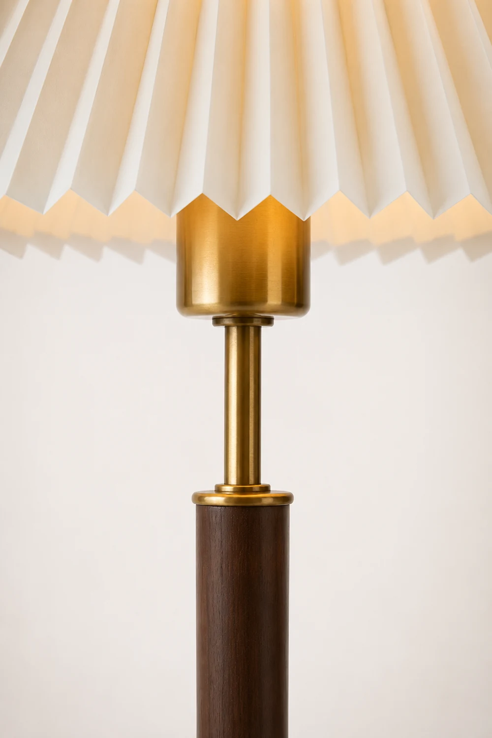 Pleated Walnut Table Lamp - Lumpaz