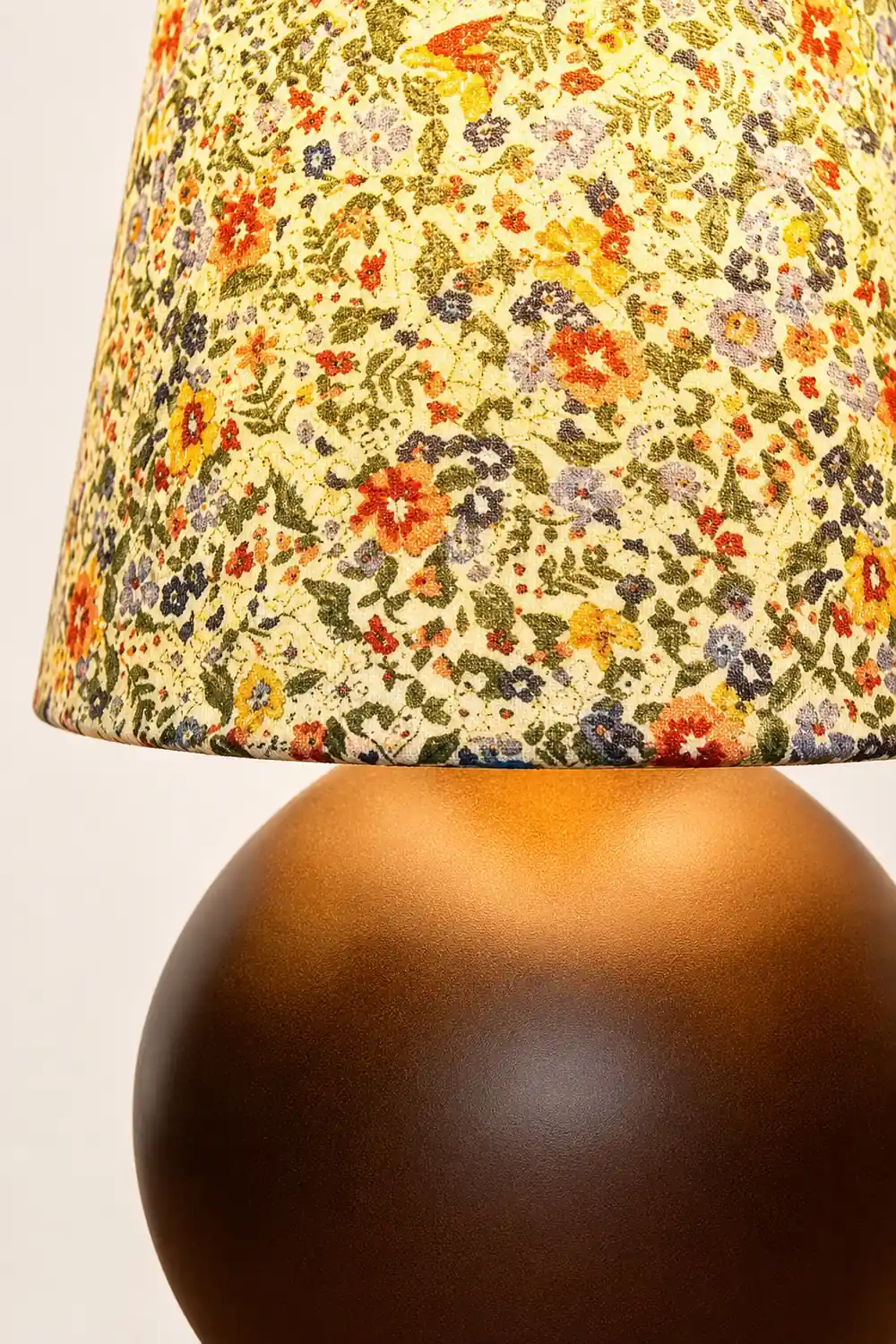 Elara Floral Glow Table Lamp - Lumpaz