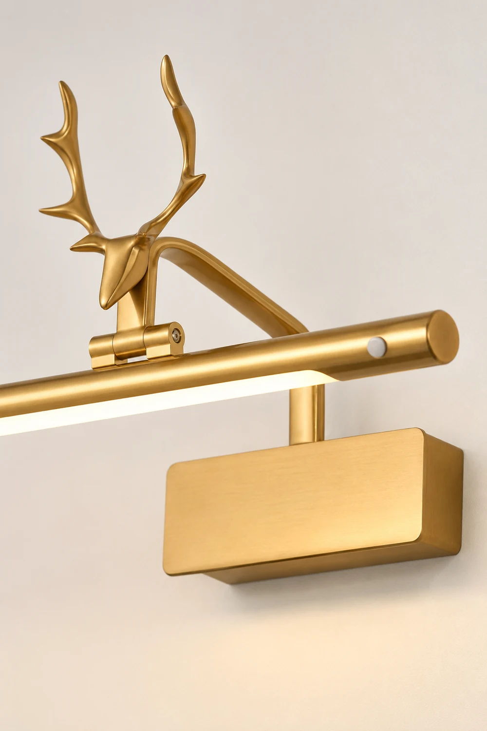 Stag Horn Wall Light - Lumpaz