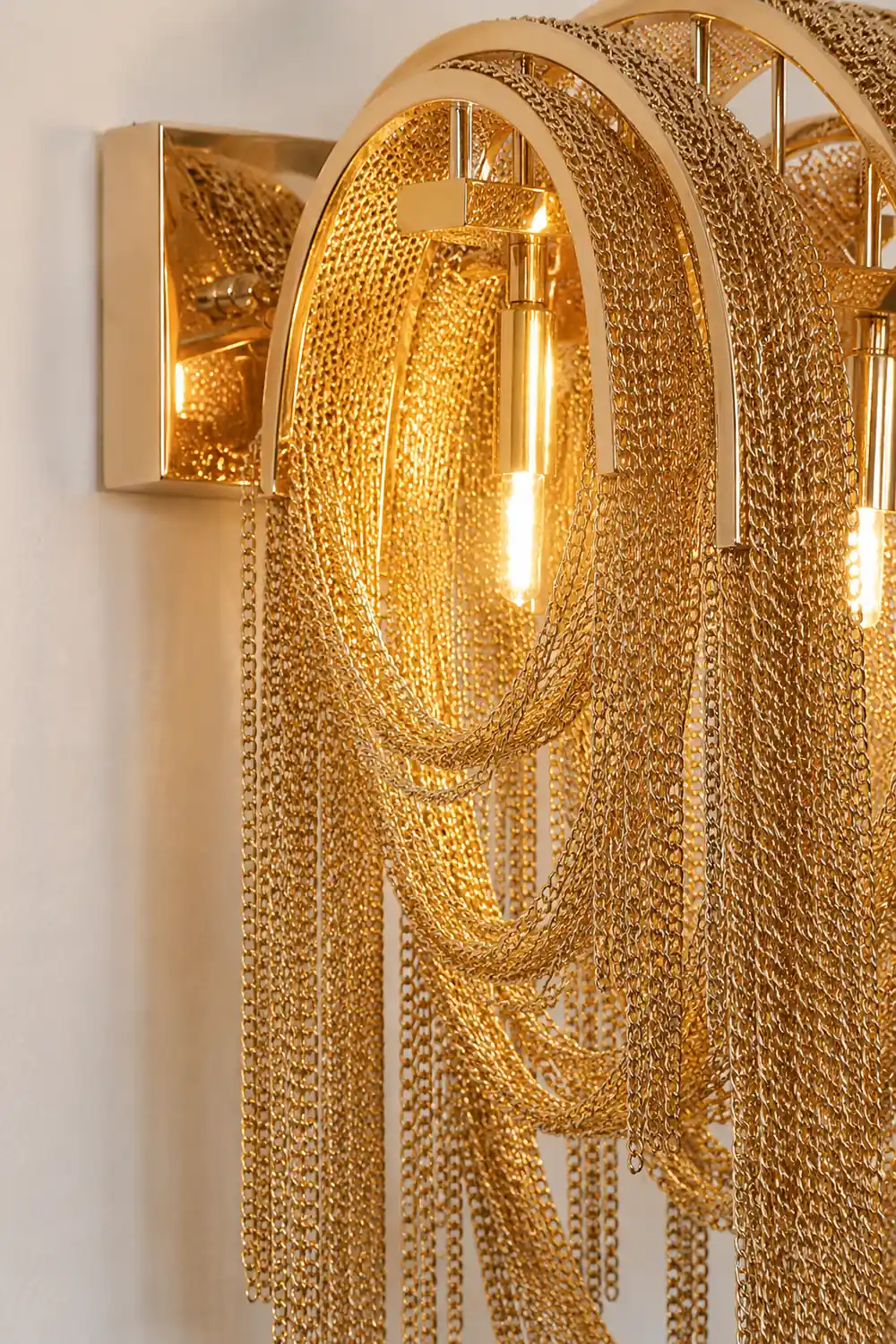 Chains Tassel Wall Lamp - Lumpaz