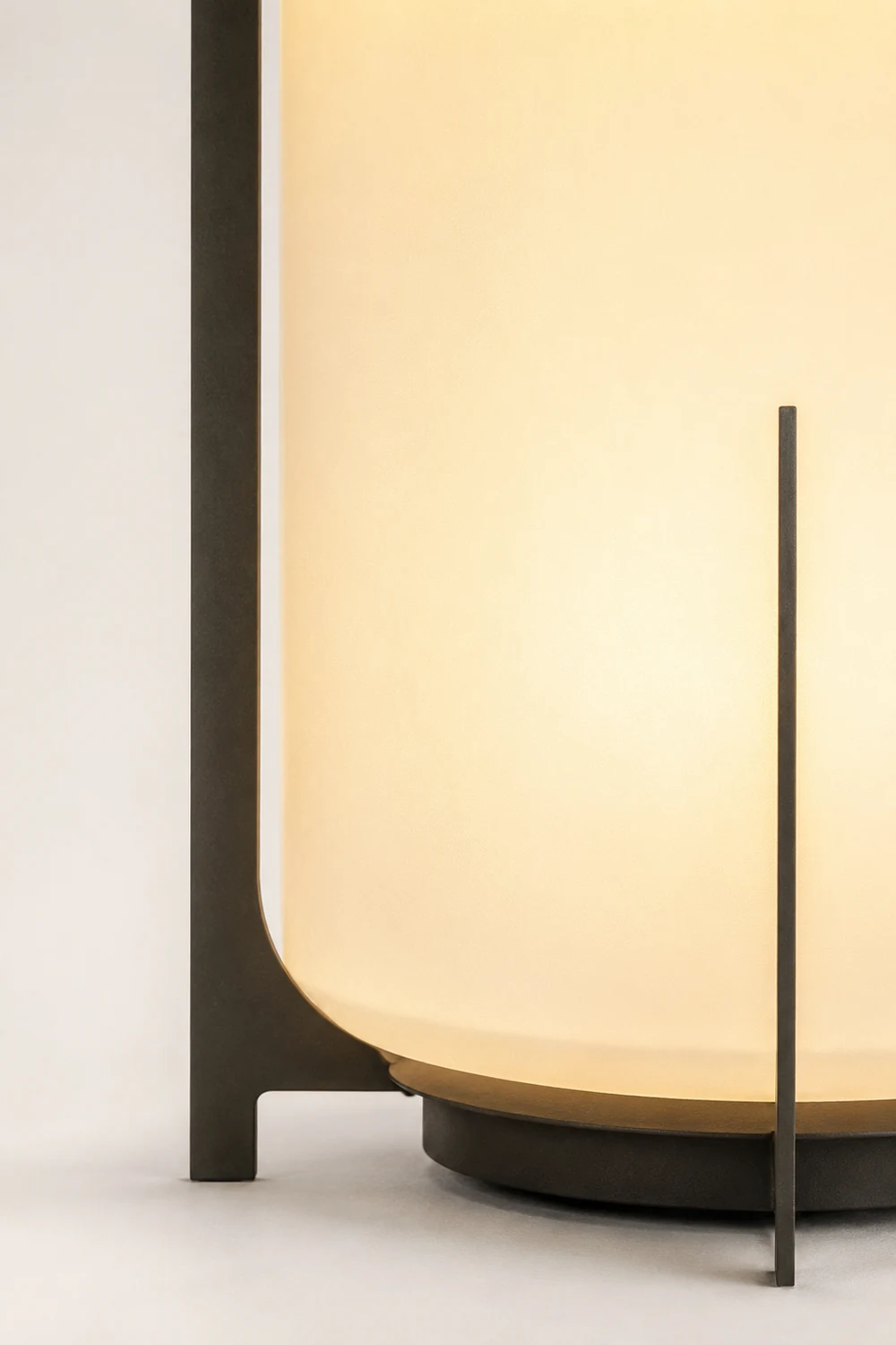 Twilight Lantern Solar Outdoor Table Lamp - Lumpaz