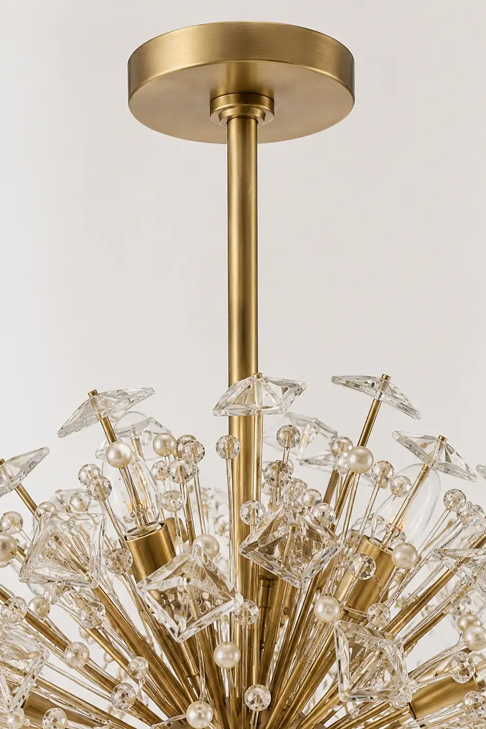 Dickinson Chandelier - Lumpaz