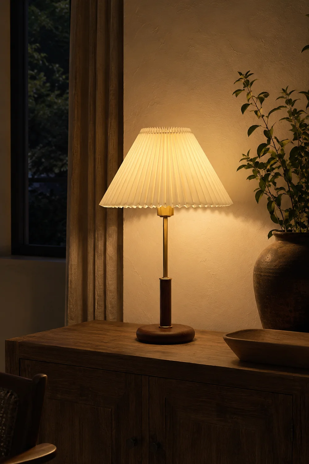 Pleated Walnut Table Lamp - Lumpaz