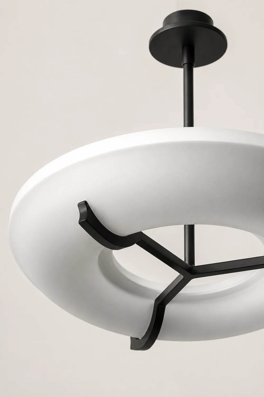 Eric Schmitt Anneau Plaster Chandelier - Lumpaz