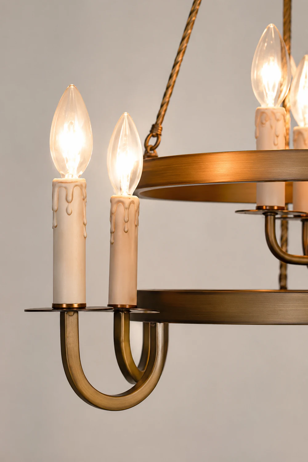 Voyager Antique Chandelier - Lumpaz
