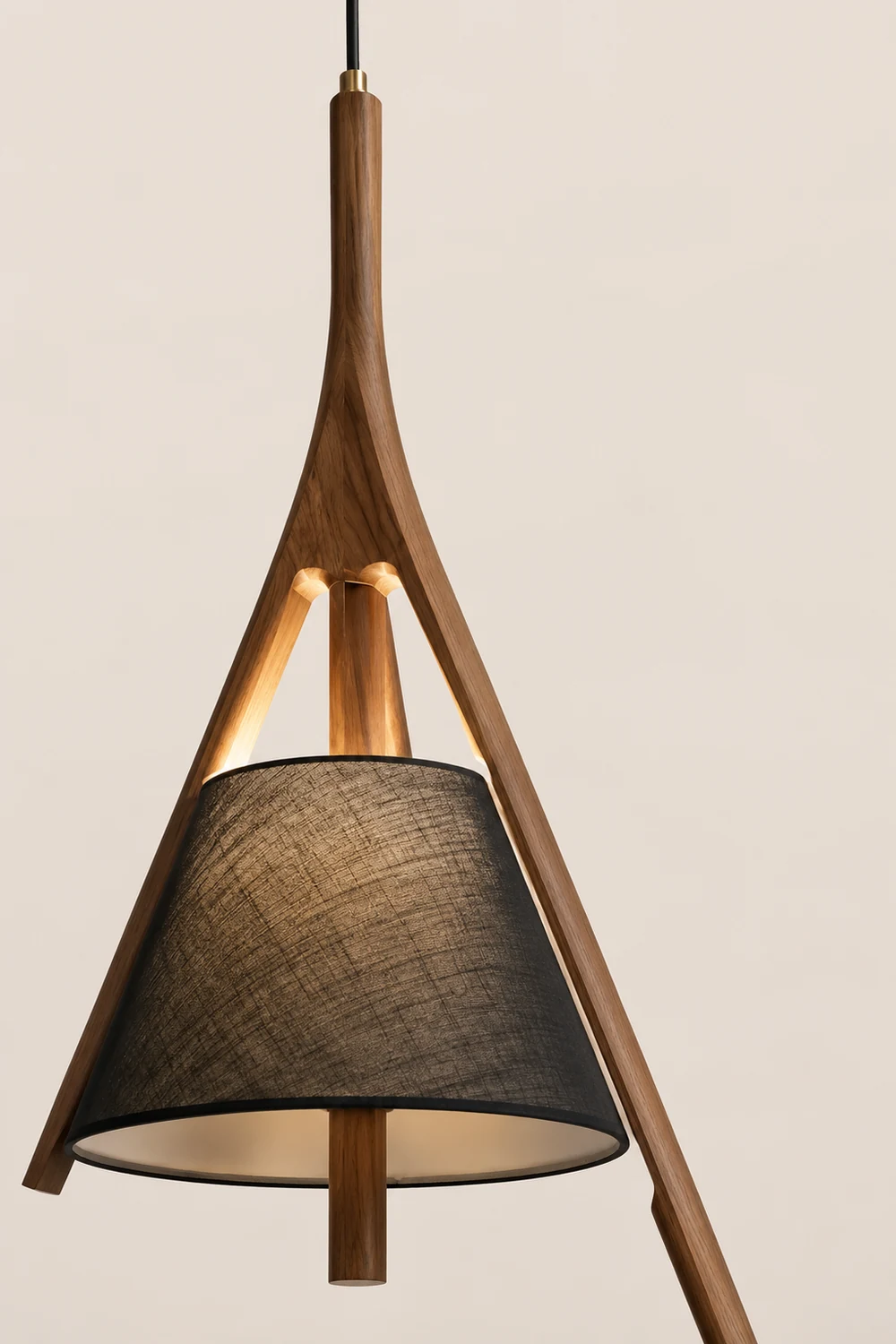 Nanzhi Wood Pendant Lamp - Lumpaz