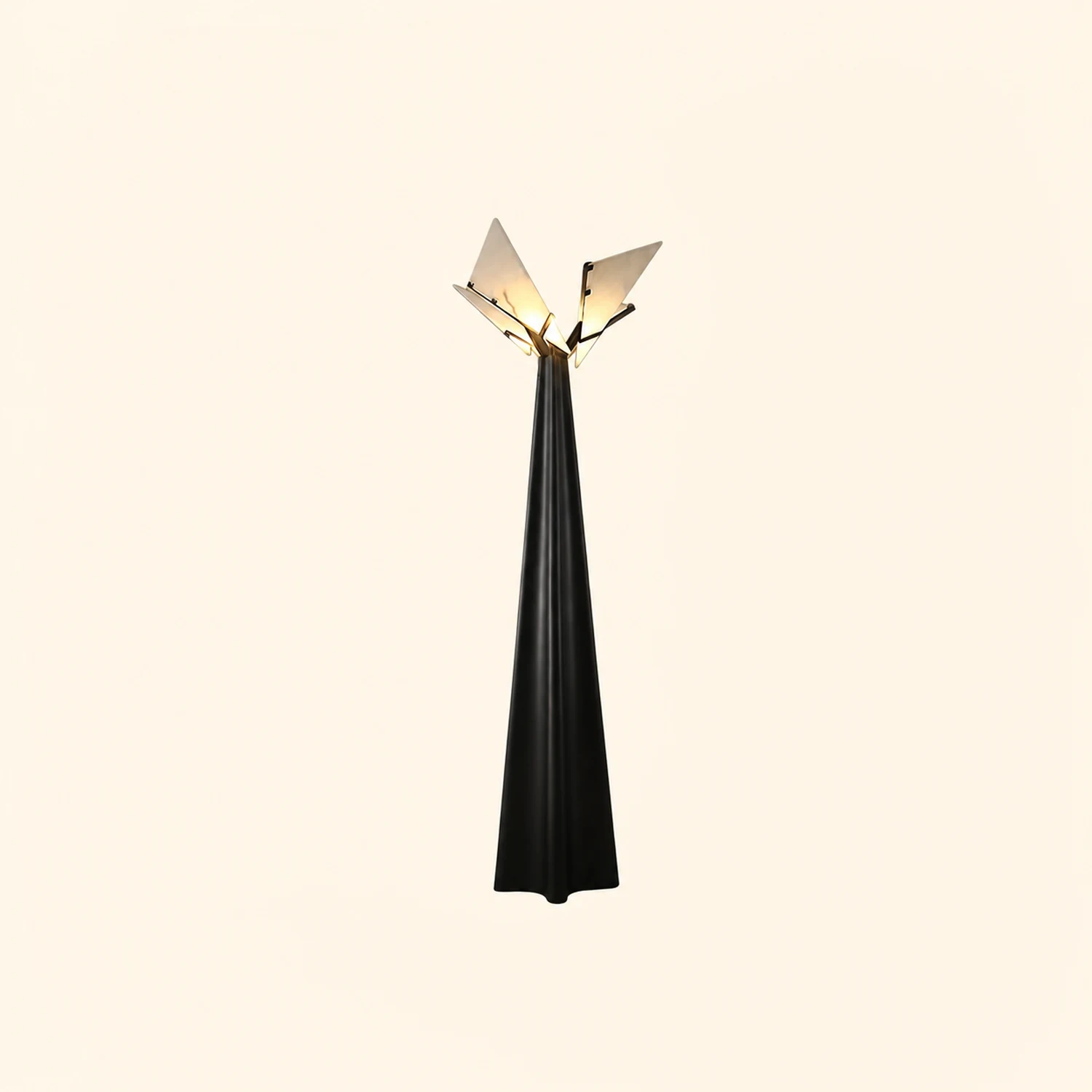 Abstract Black and Alabaster Floor Light - Lumpaz