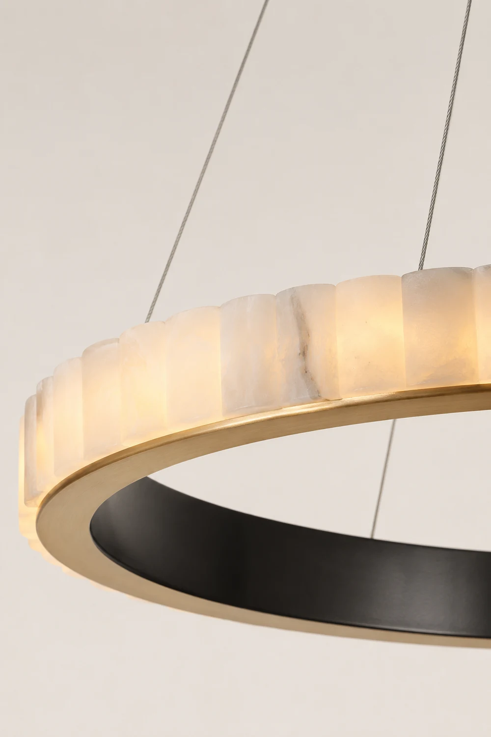Avalon Halo Alabaster Chandelier - Lumpaz