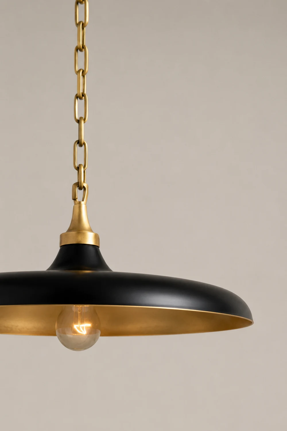 Visual Comfort Piatto Pendant Lamp - Lumpaz