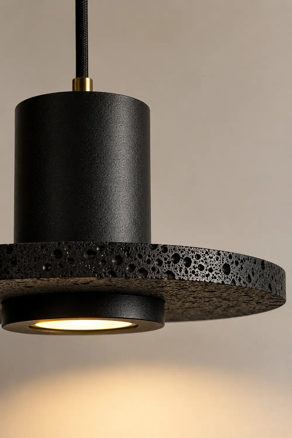 Lava Stone Black Pendant Light - Lumpaz