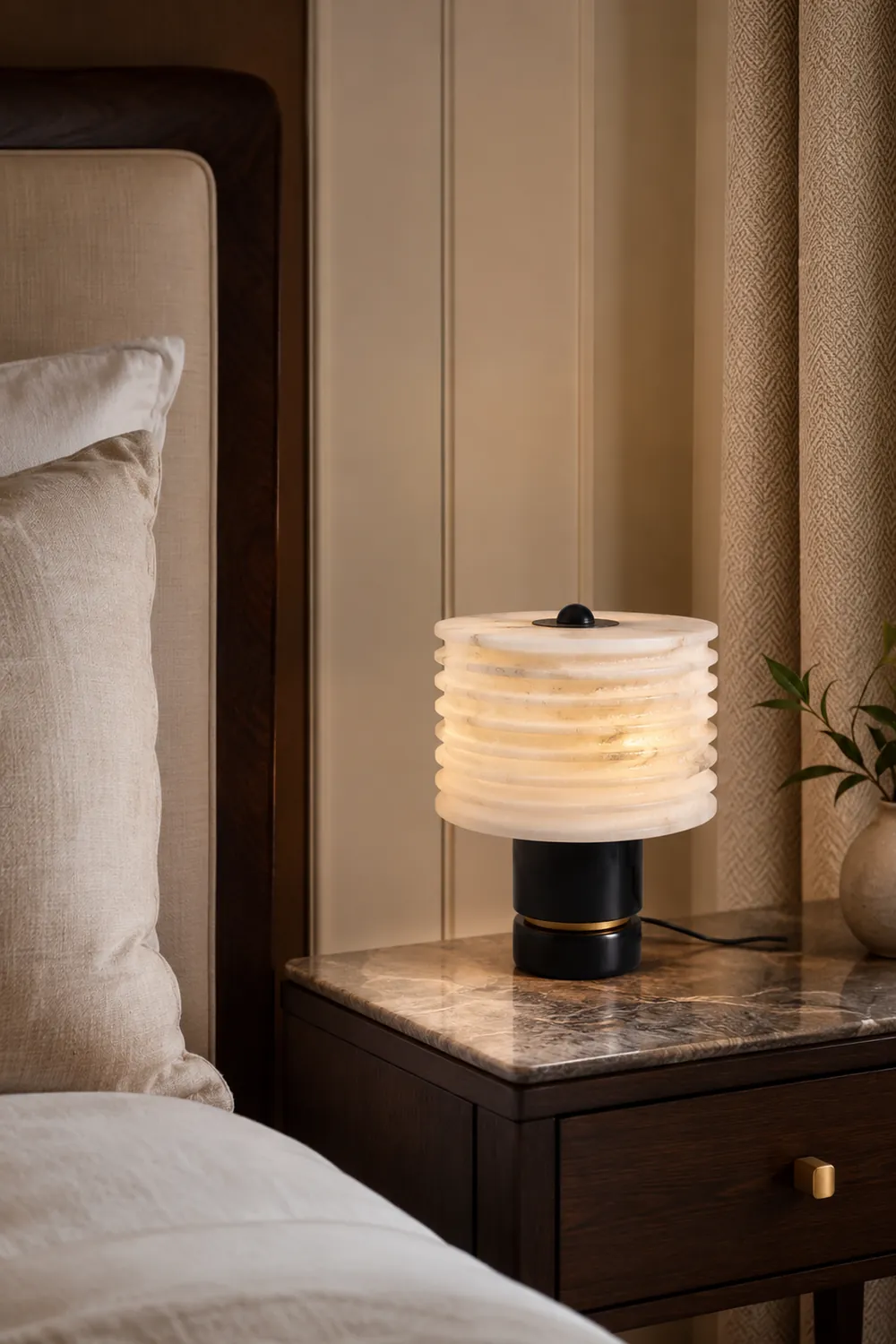 Luxury Black Alabaster Table Lamp - Lumpaz