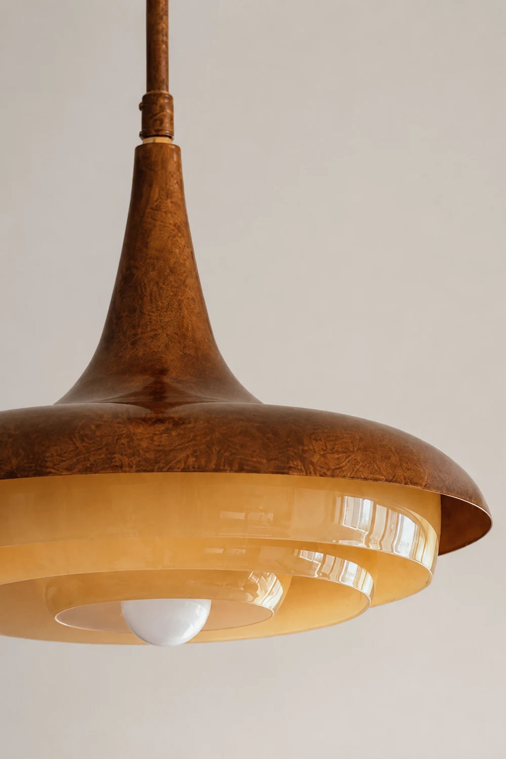 Mid-Century Wood Pendant Light - Lumpaz