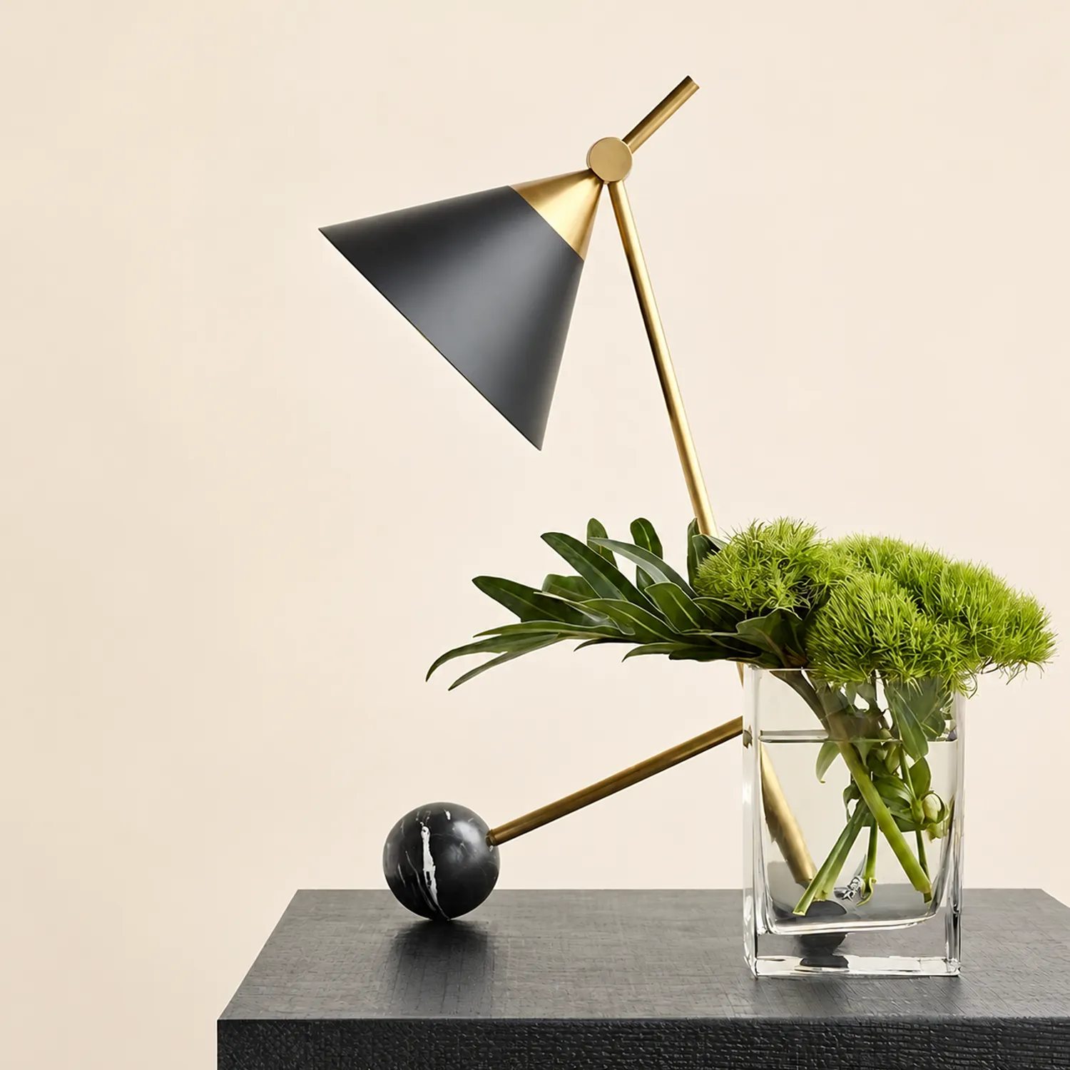 Cleo Brass Table Lamp - Lumpaz