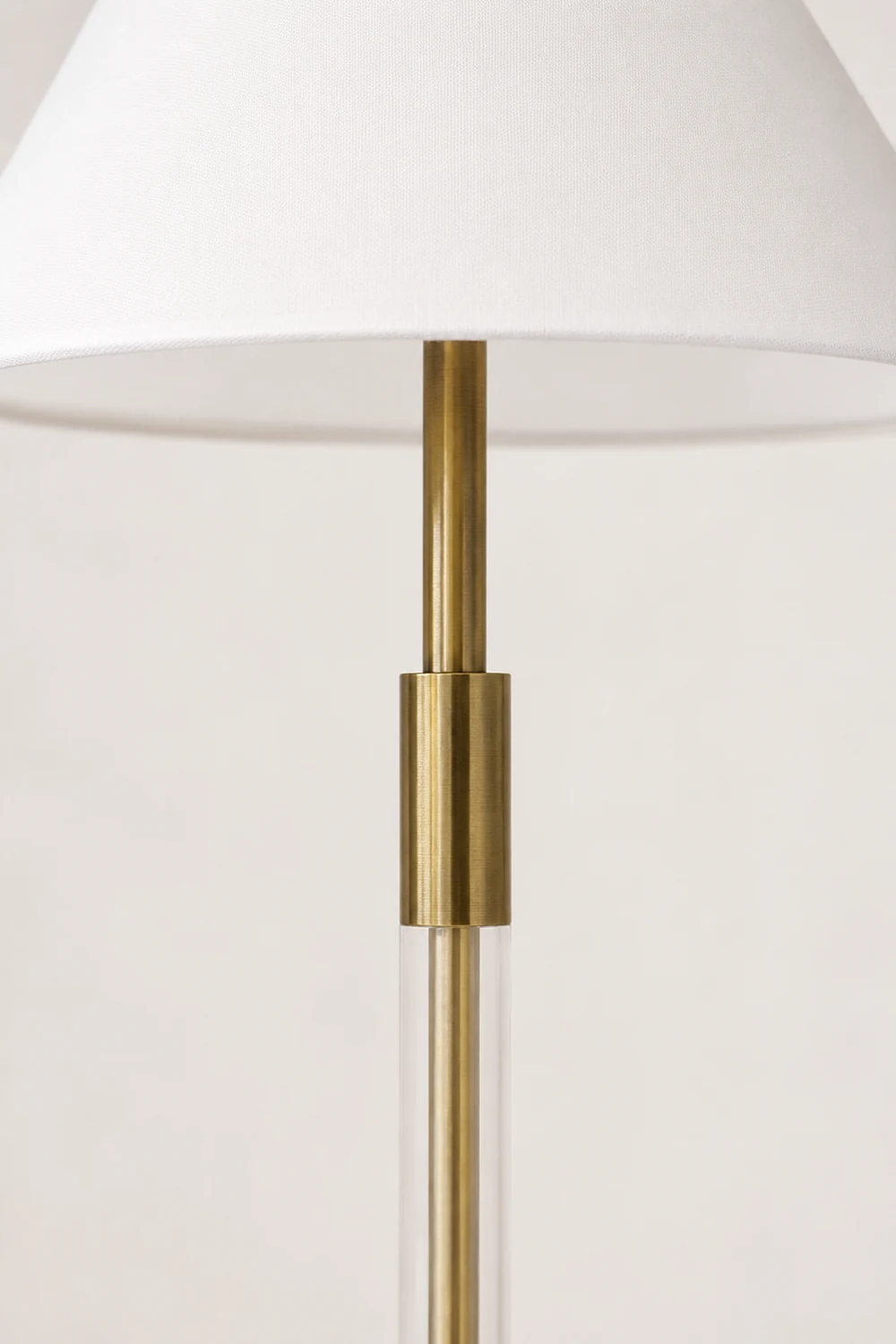 Ralph Acrylic Floor Lamp - Lumpaz