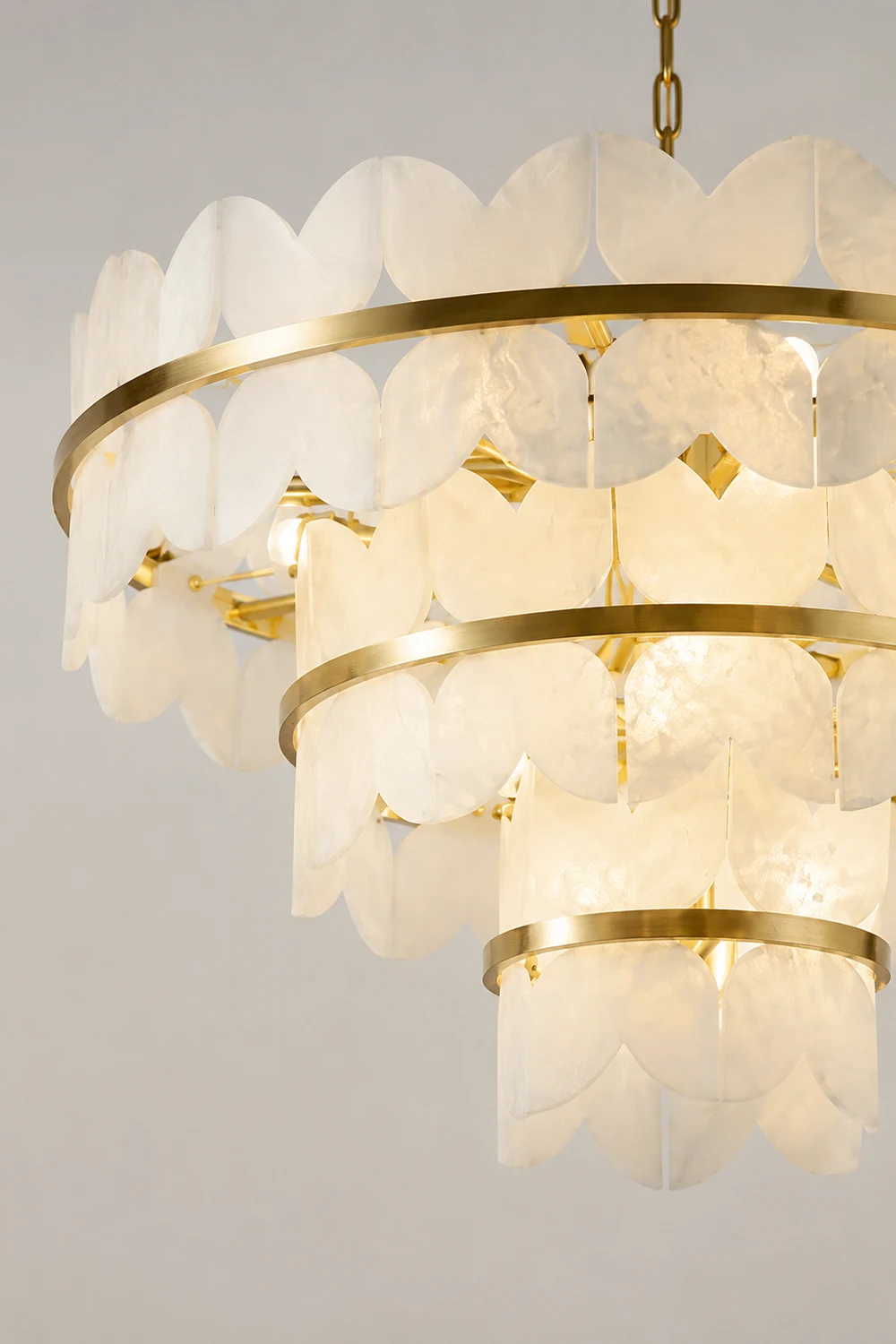 Patanga Alabaster Butterfly Chandelier - Lumpaz