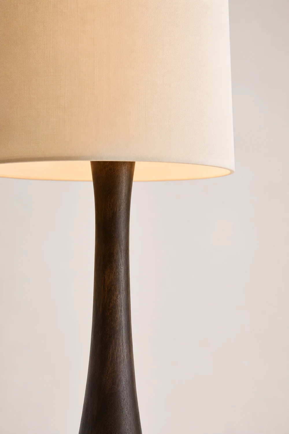 Truxton Solid Wood Floor Lamp - Lumpaz