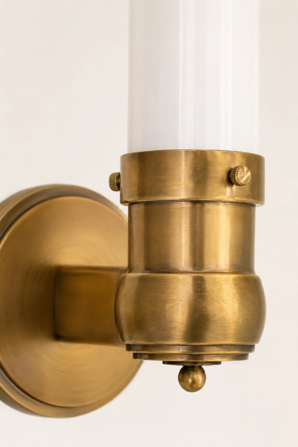 Graydon Single Wall Light - Lumpaz