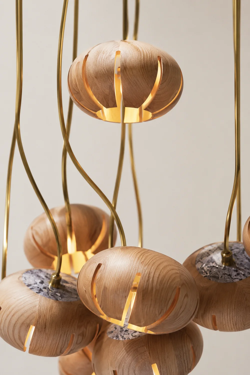 Wood Pumpkin Cluster Chandelier - Lumpaz