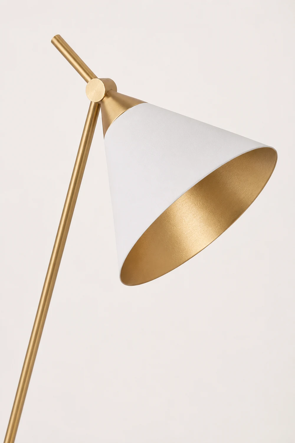 Cleo Brass Table Lamp - Lumpaz