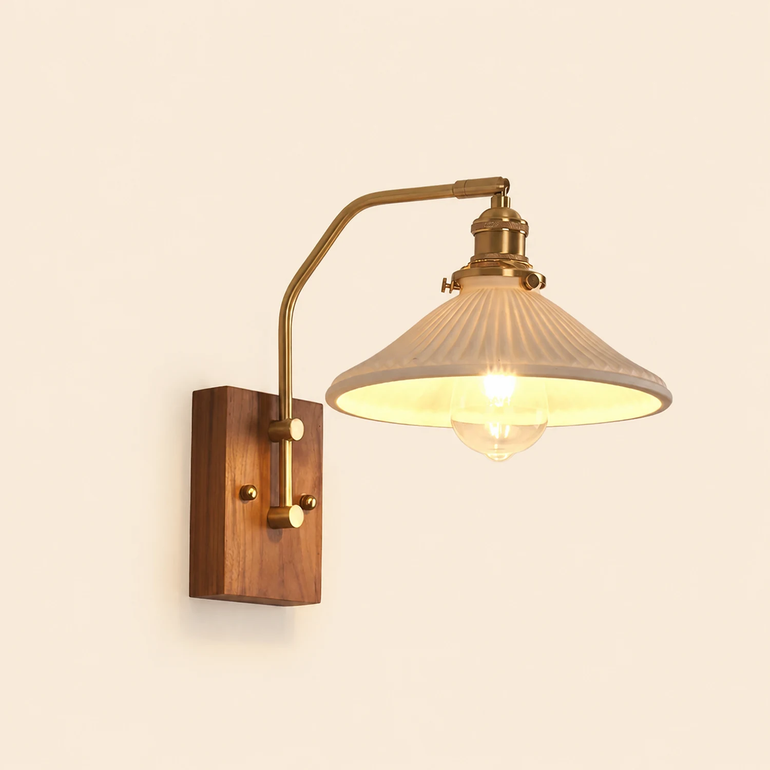 Heritage Walnut Wall Lamp - Lumpaz