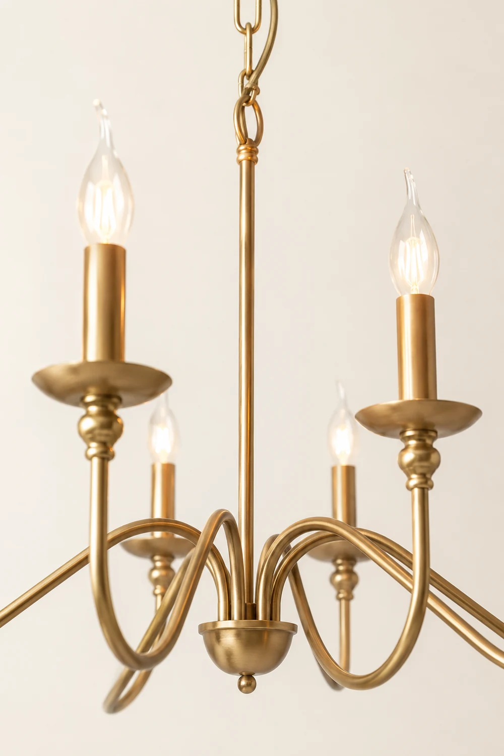 Classic Brass 6-Light Candle Chandelier - Lumpaz
