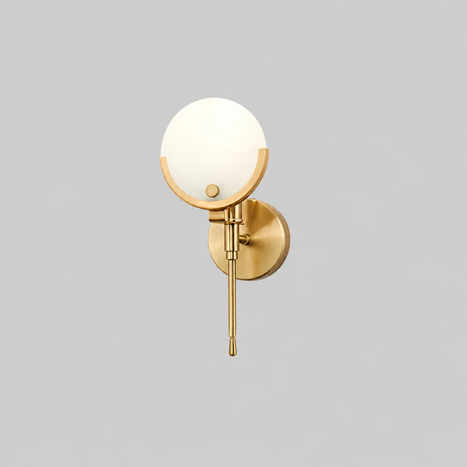 Universal Ava Brass Wall Light - Lumpaz