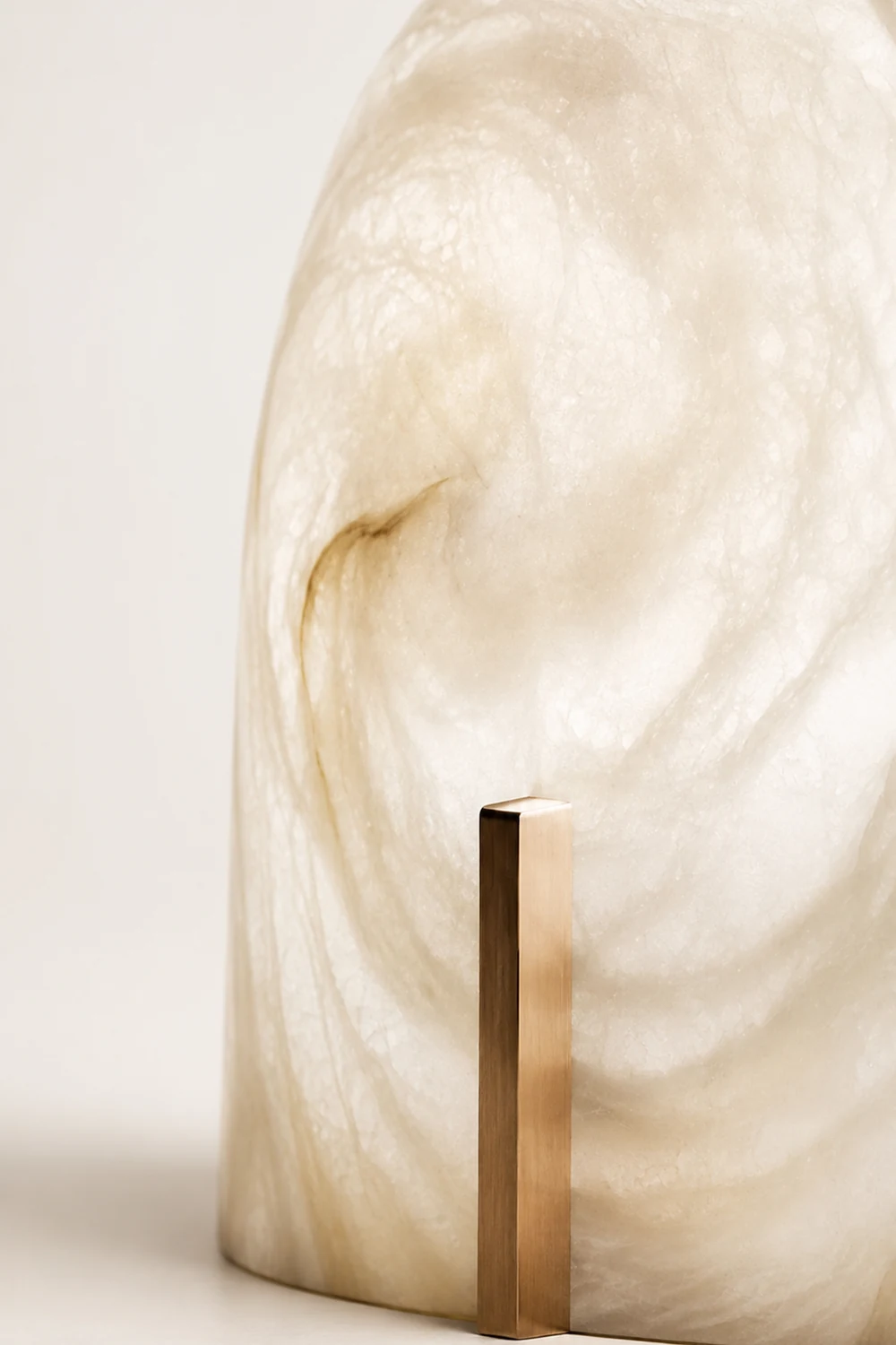 Handmade Alabaster Table Lamp - Lumpaz
