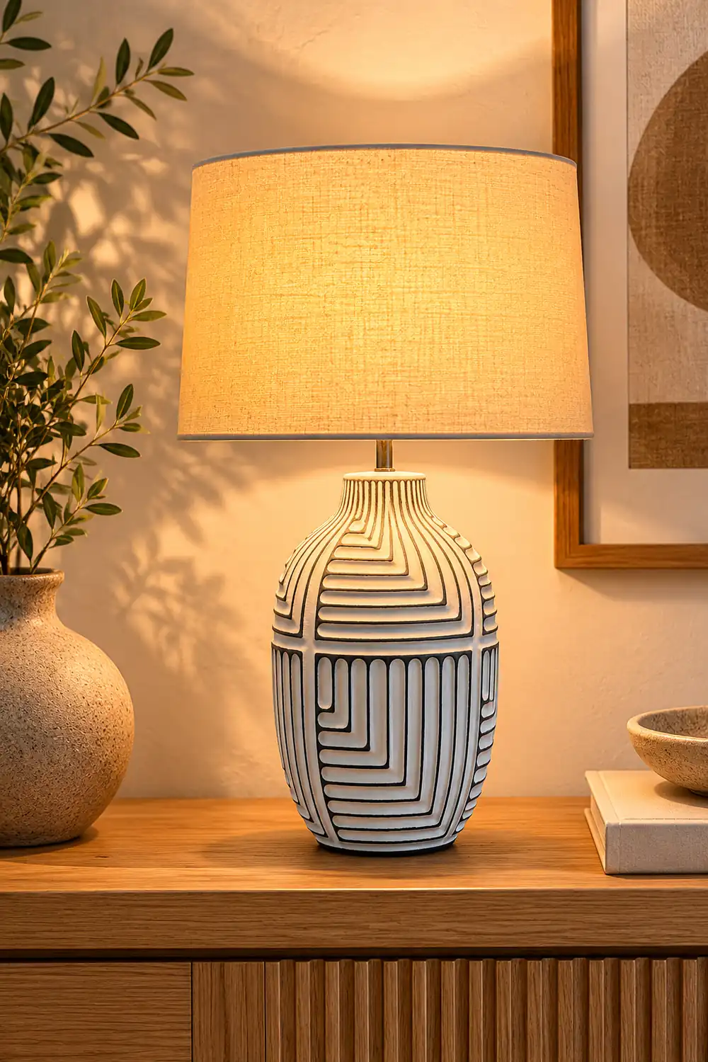 Retro rural woodcarving decorative fabric table lamp - Lumpaz