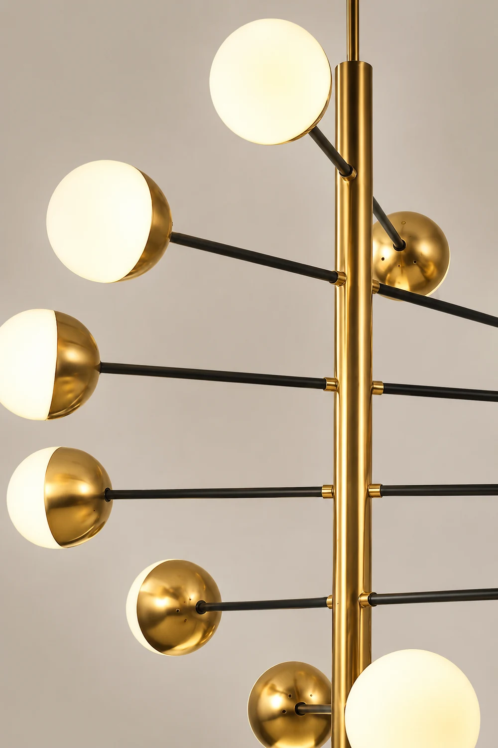 10-Globe Modern Brass Chandelier - Lumpaz