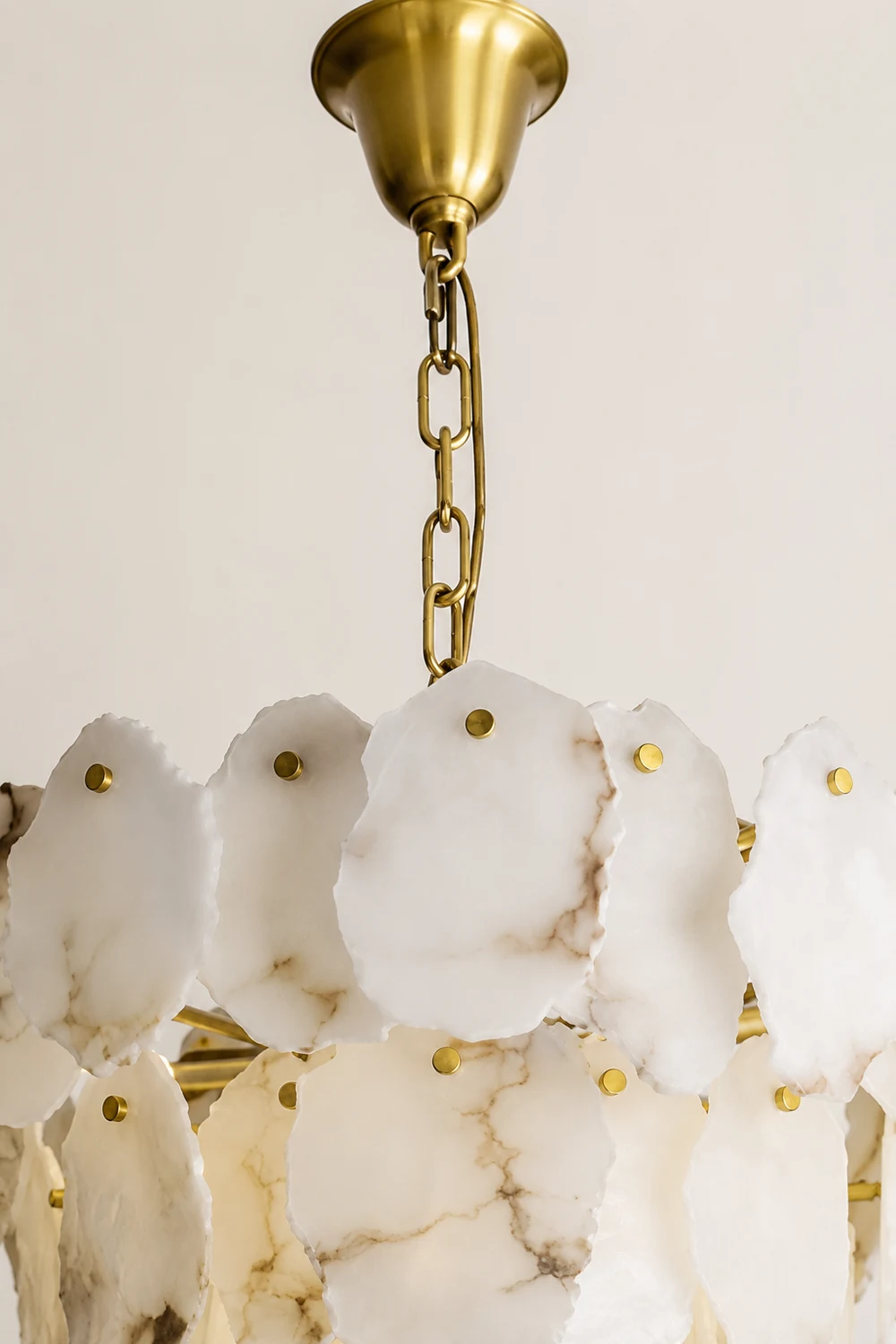 Gloire Luxury Alabaster Chandelier - Lumpaz