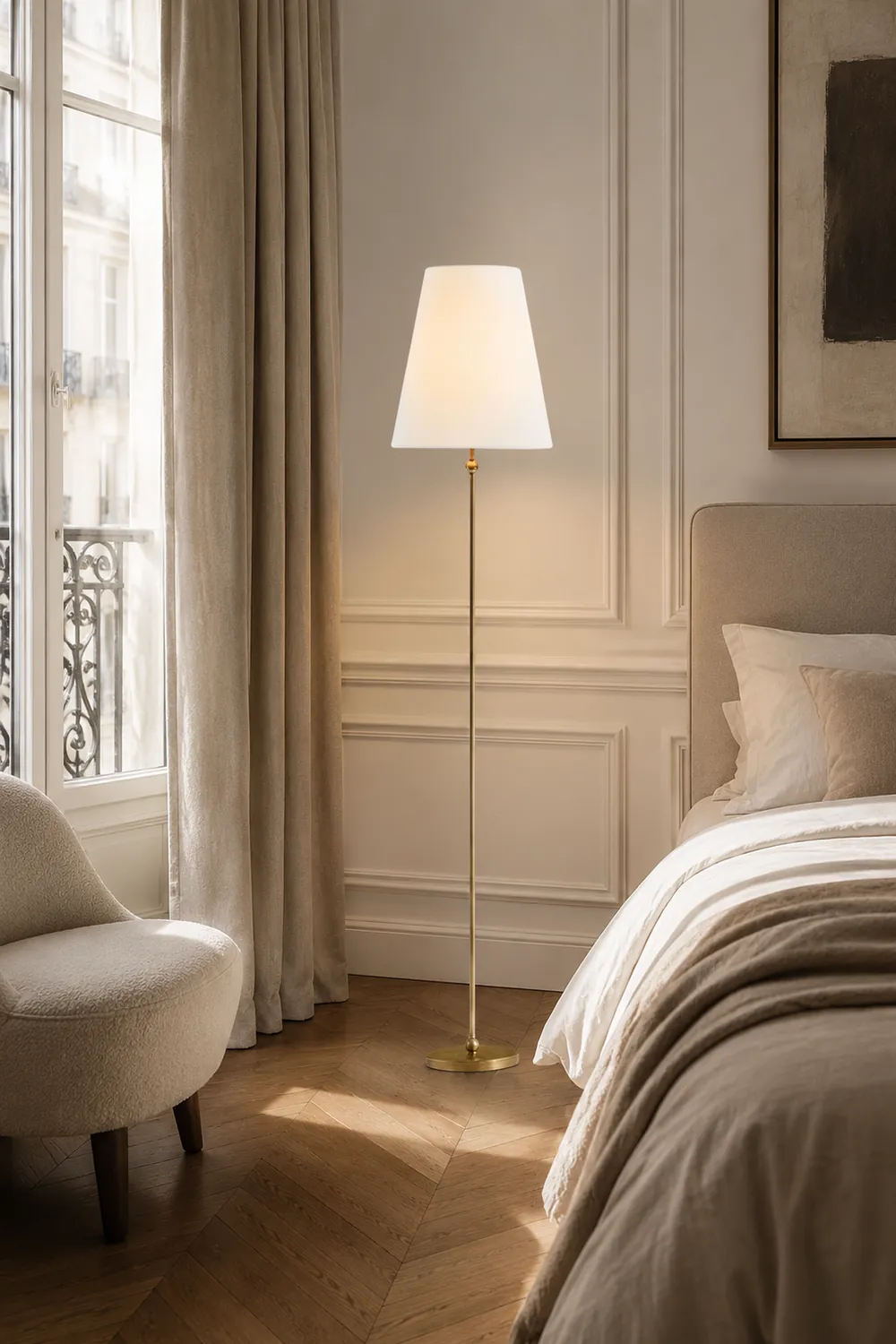 Minimalist Brass Floor Lamp with Fabric Shade - Lumpaz