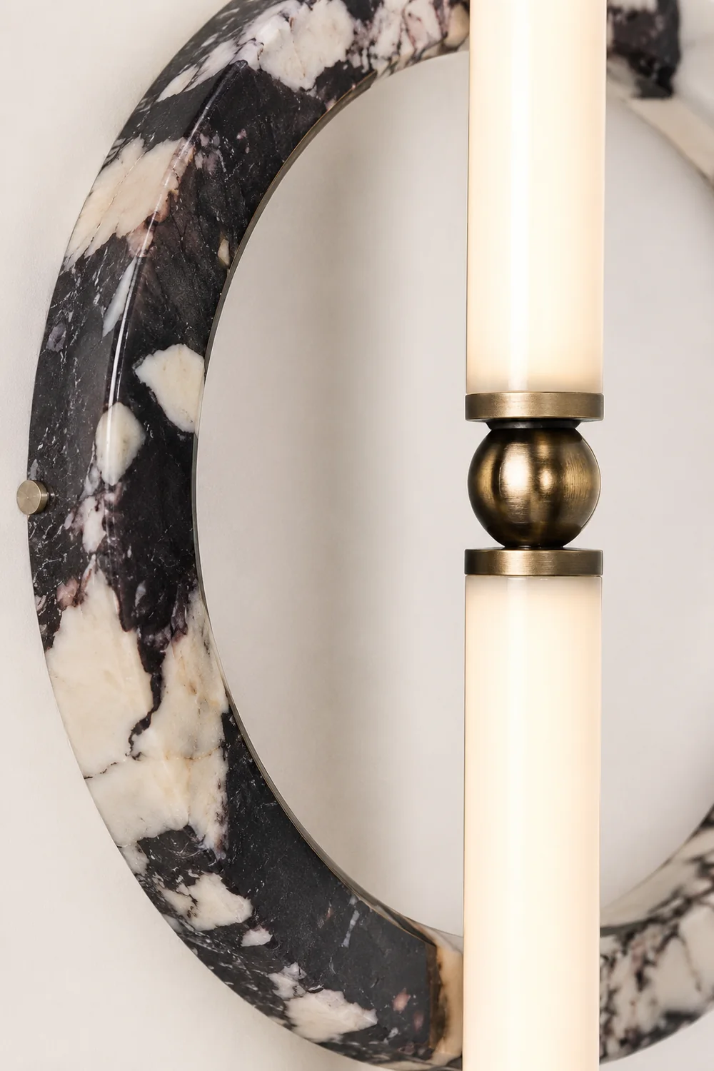Bulgari marble ring wall lamp - Lumpaz