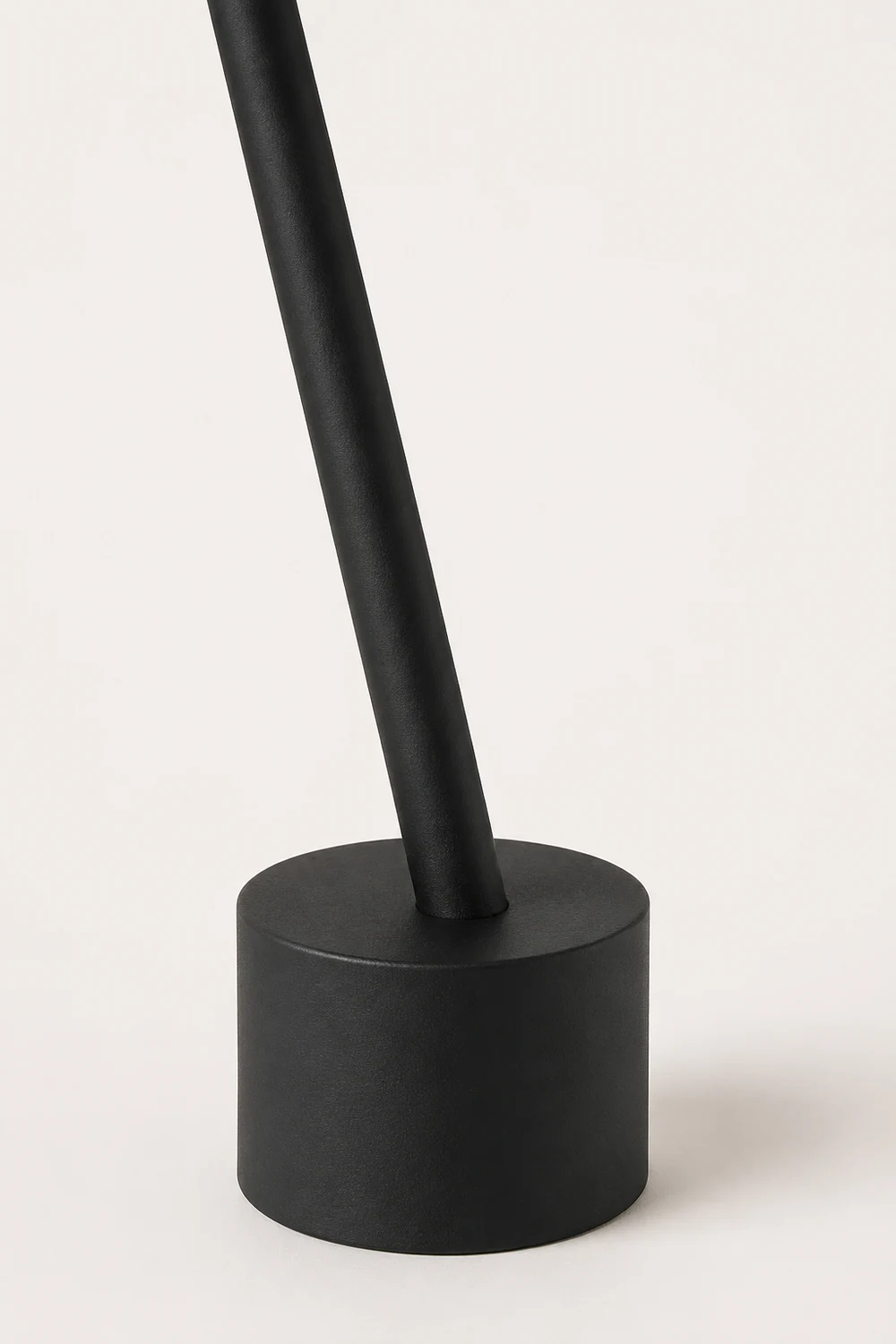 Elastica Arbitrary Floor Lamp - Lumpaz