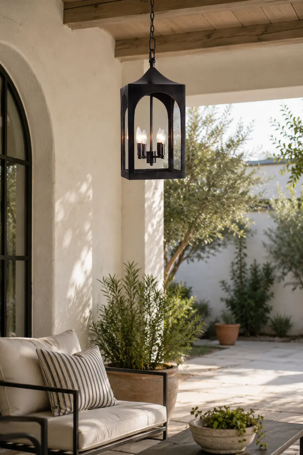 Caleb Vintage-Style Outdoor Lantern Pendant Light - Lumpaz